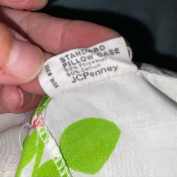 Vintage Pillow Case Linen - Picture 3 of 3